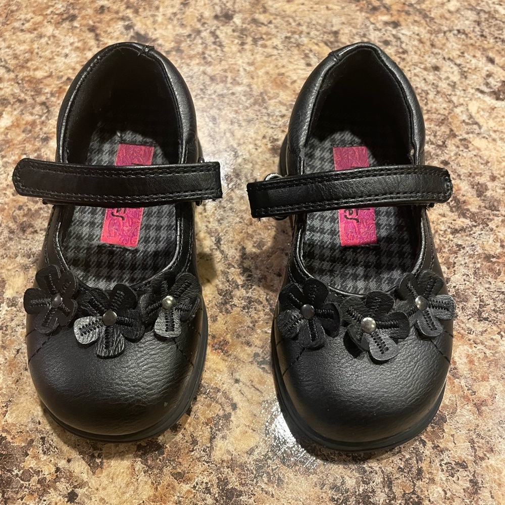 Black Shoes Girls